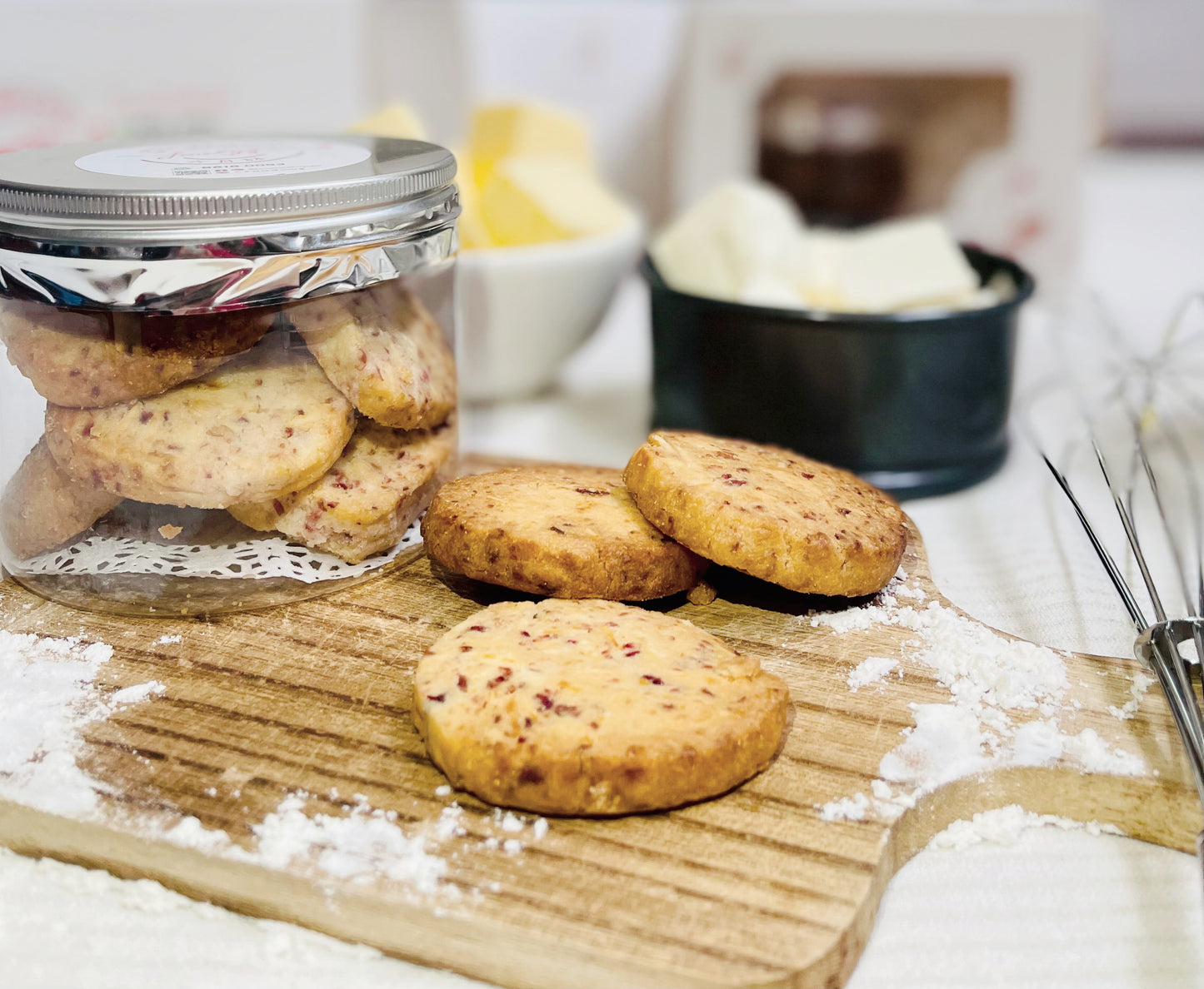 CNY Cranberries Almond Cookies 杏仁蔓越莓曲奇饼 (175g)